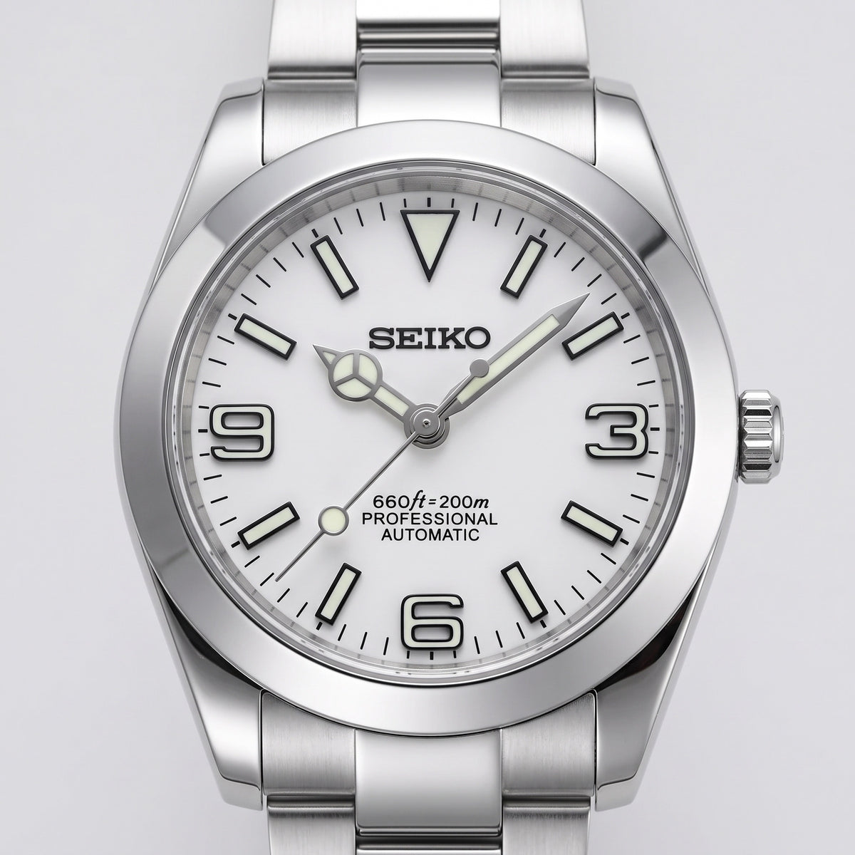 Date Mod – Steel · Silver Explorer Dial – Automatic – dial detail