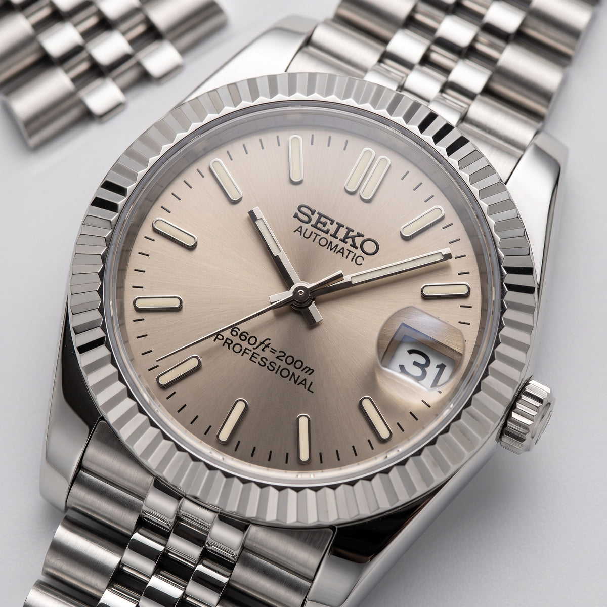 Date Mod – Steel · Taupe Stick Dial – Automatic – dial detail