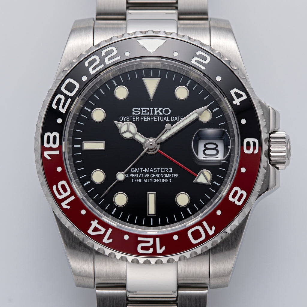GMT Mod – Steel · Black-Red Bezel – 40mm – Automatic GMT – dial detail