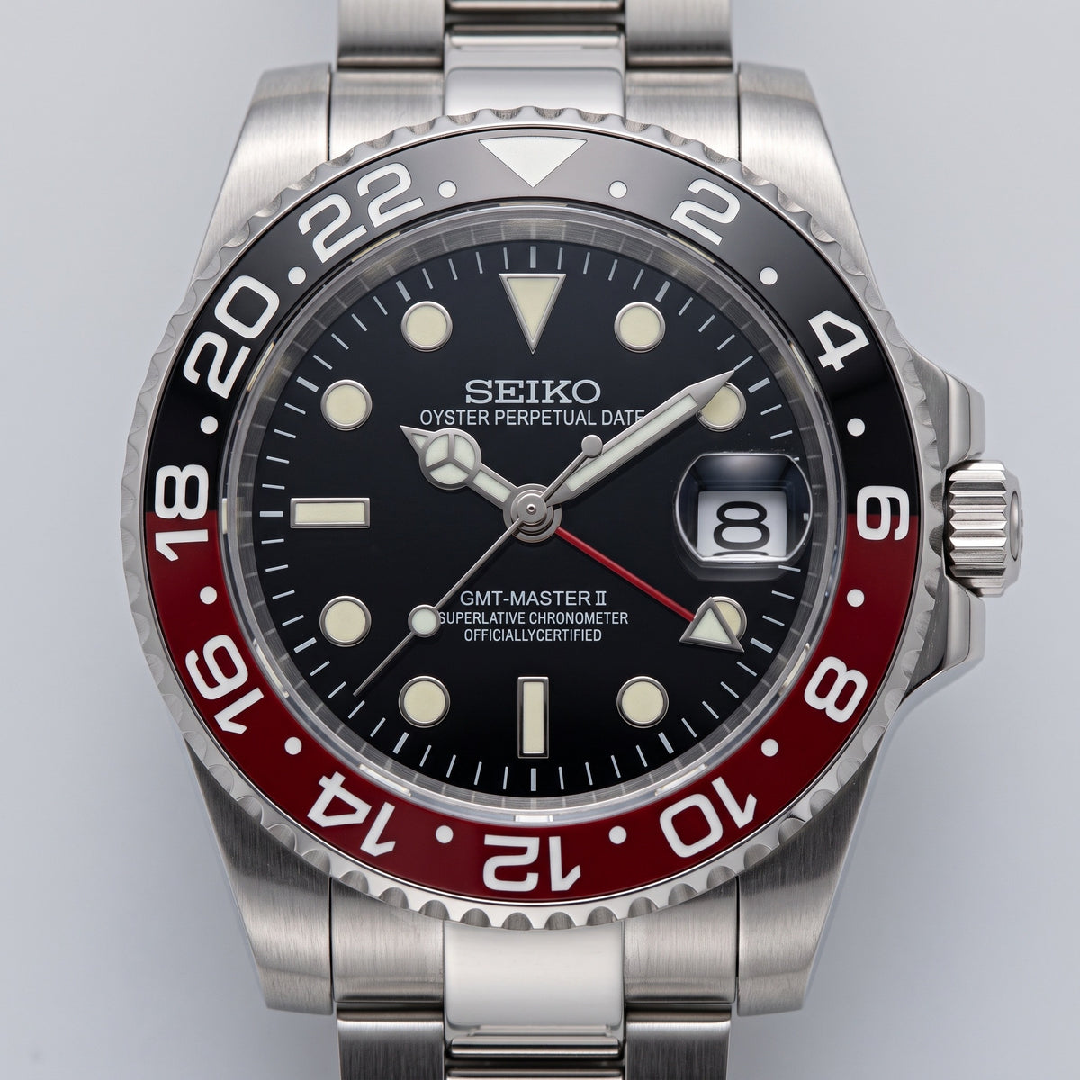 GMT Mod – Steel · Black-Red Bezel – 40mm – Automatic GMT – dial detail
