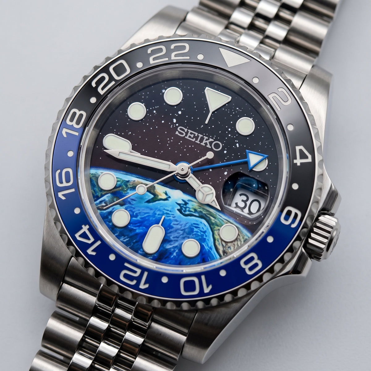 GMT Mod – Steel · Blue-Black Bezel – 40mm – Automatic GMT – dial detail