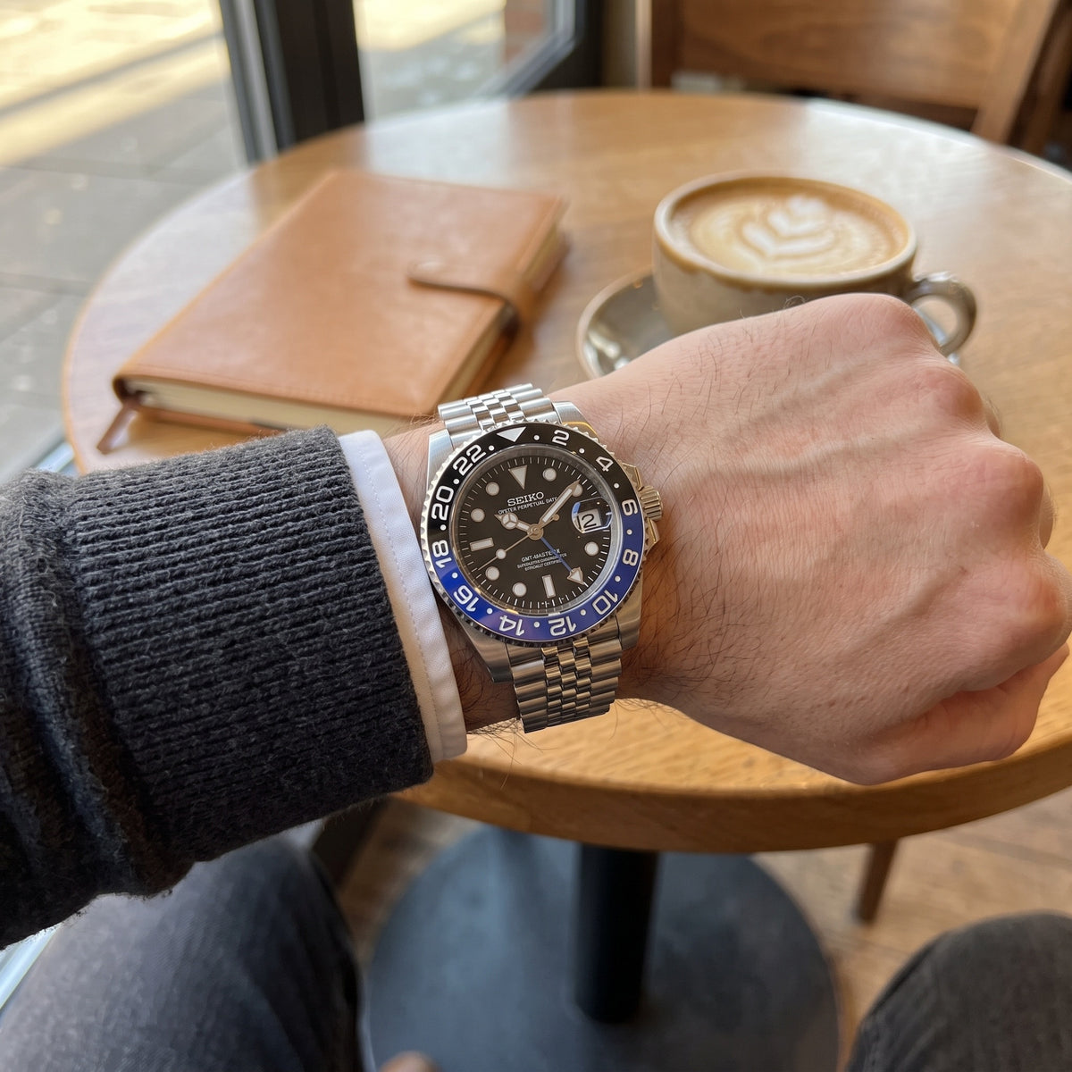 GMT Mod – Steel · Blue-Black Bezel · Jubilee – 40mm – Automatic GMT – on-wrist view