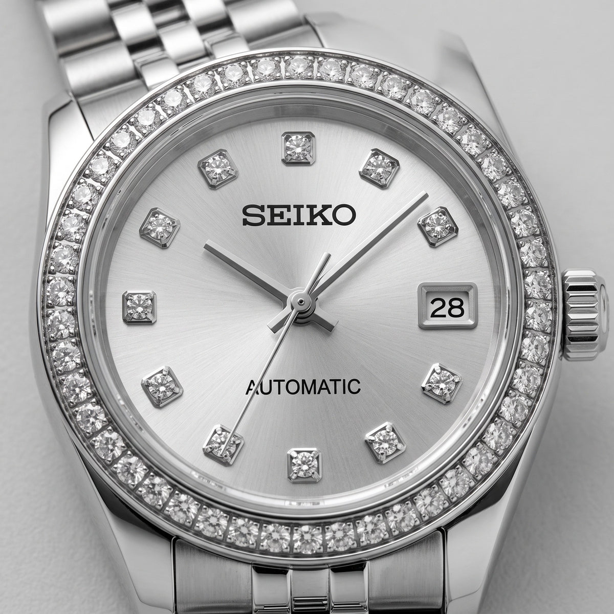 Lady Mod – Steel · Diamond Bezel · Silver Dial – 28mm – Automatic – dial detail