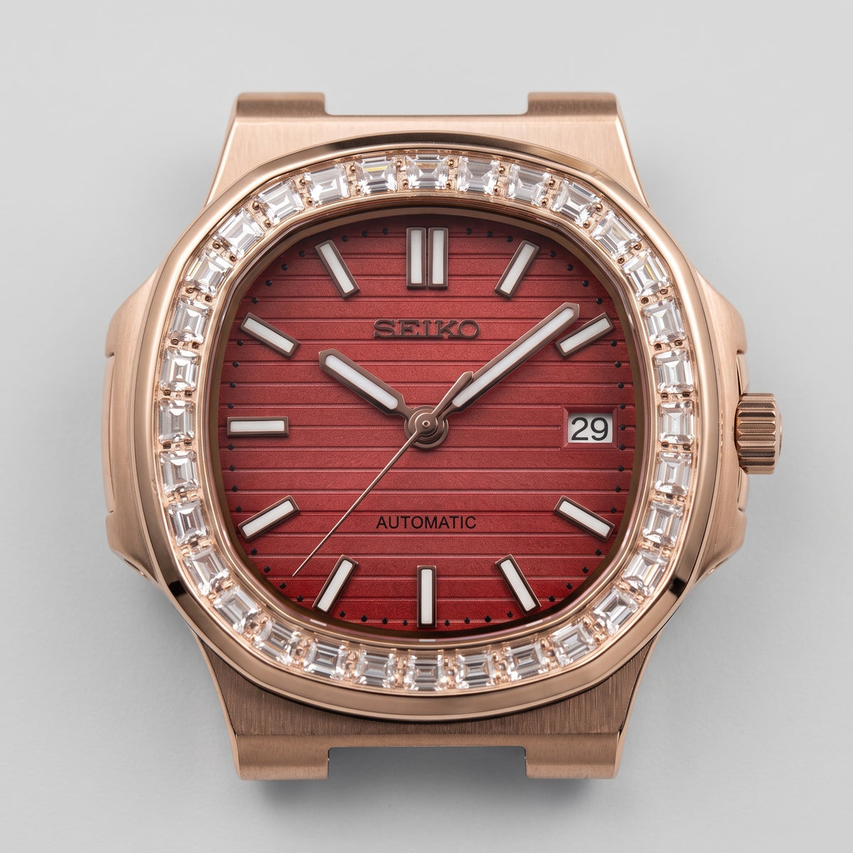 Naut Mod – Rose Gold · Diamond Bezel · Red Dial – 41mm – Automatic – dial detail