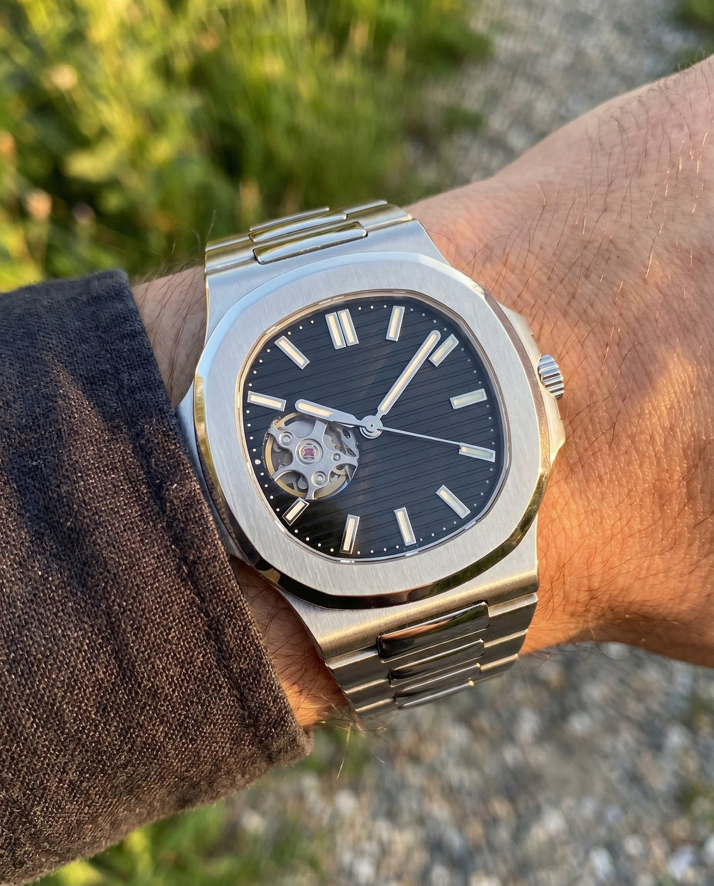 Naut Mod – Steel · Black Open-Heart Dial – 41mm – Automatic - on-wrist lifestyle
