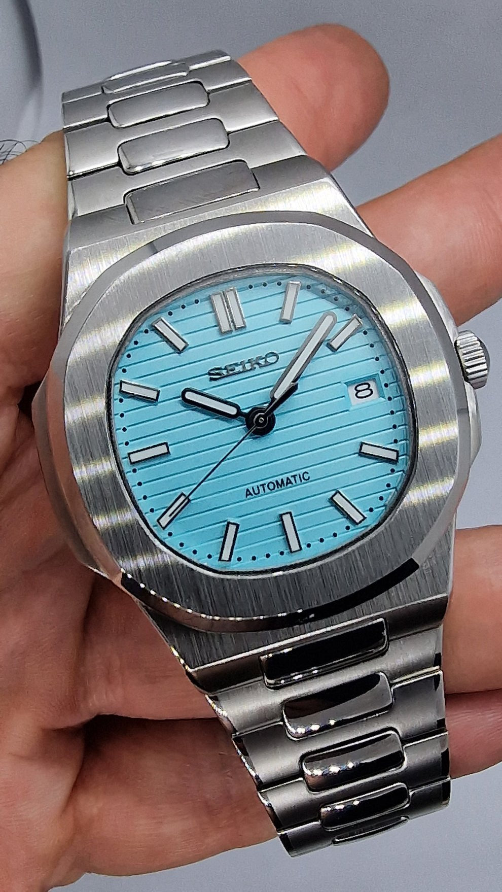 Naut Mod – Steel · Ice-Blue Dial – 41mm – Automatic — with Seiko logo