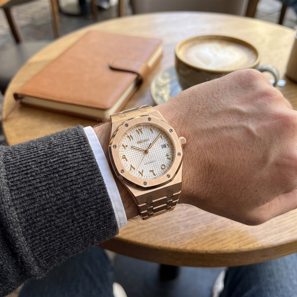 Oak Mod – Rose Gold · MOP Arabic Dial – 41mm – Automatic – on-wrist view