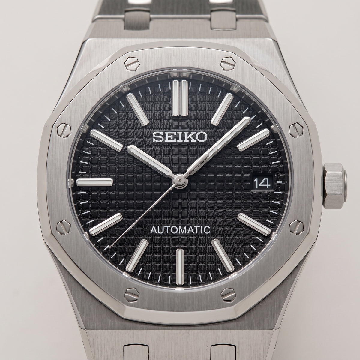 Oak Mod – Steel · Black Tapisserie Dial – 41mm – Automatic – dial detail