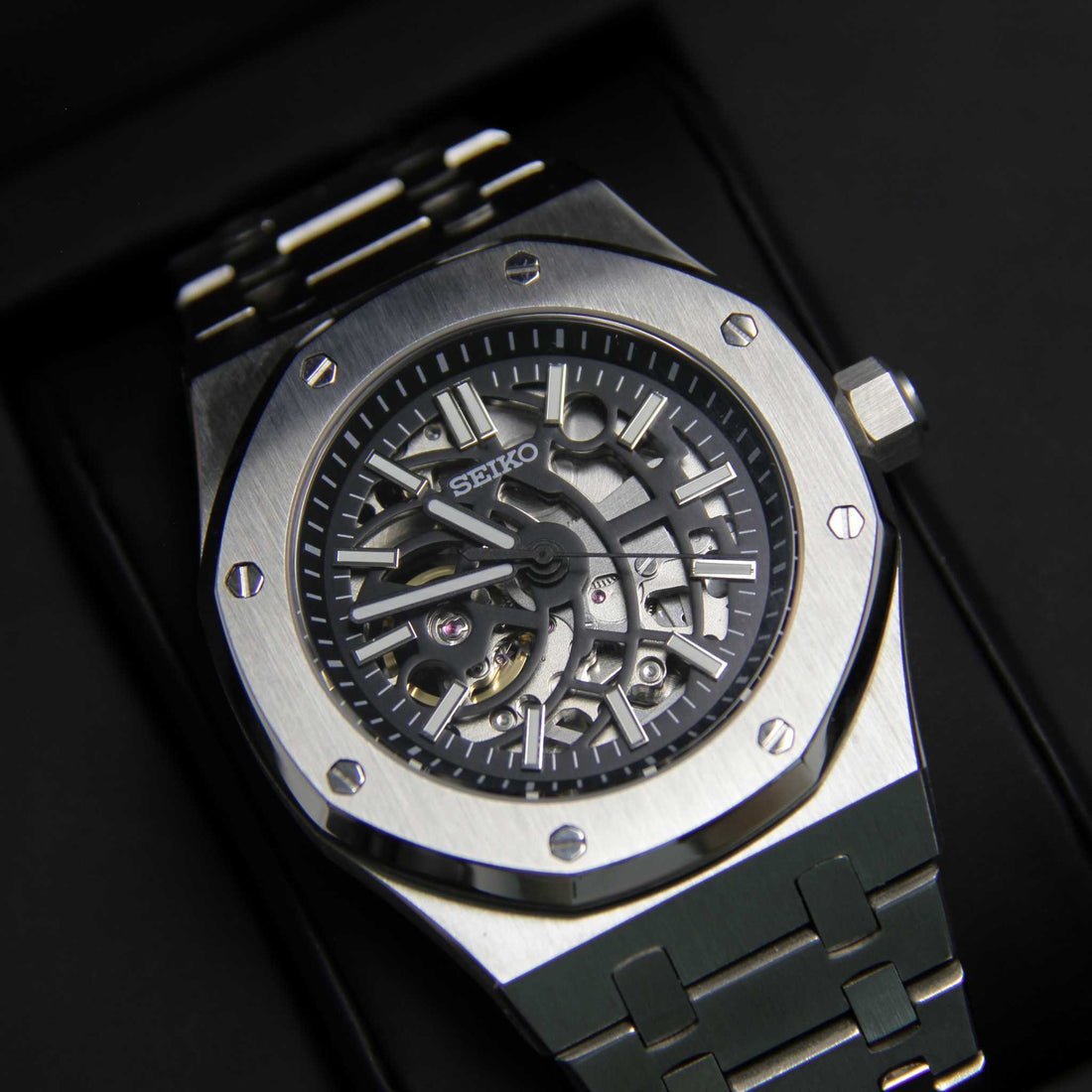 Oak Mod – Steel · Open-Heart Dial – 41mm – Automatic — with Seiko logo