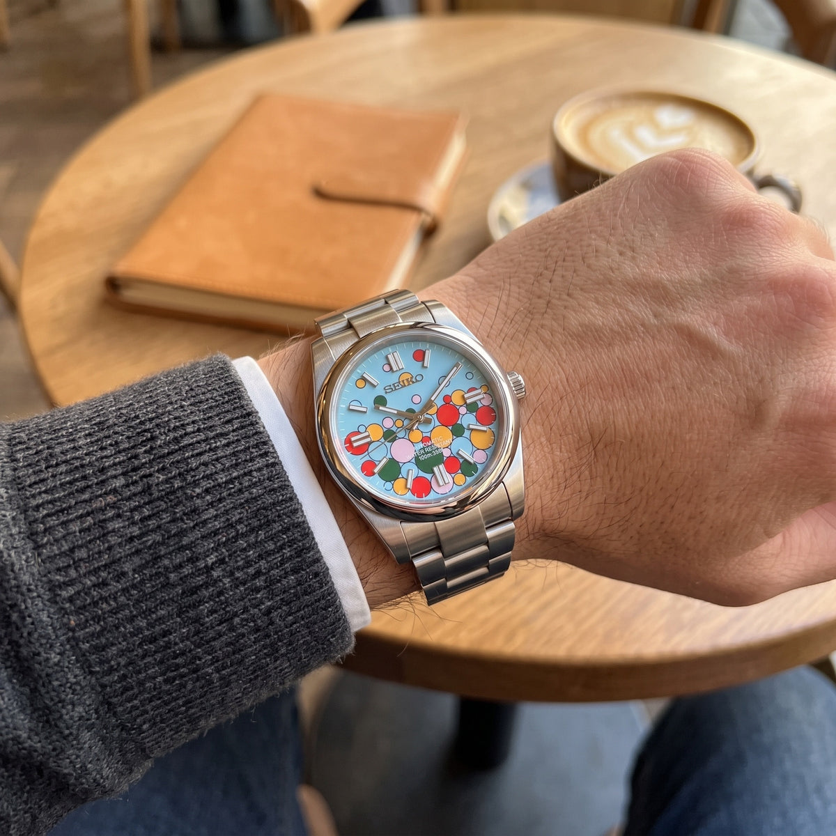 Oyst Mod – Celebration Dial – 39mm – Automatic – on-wrist view