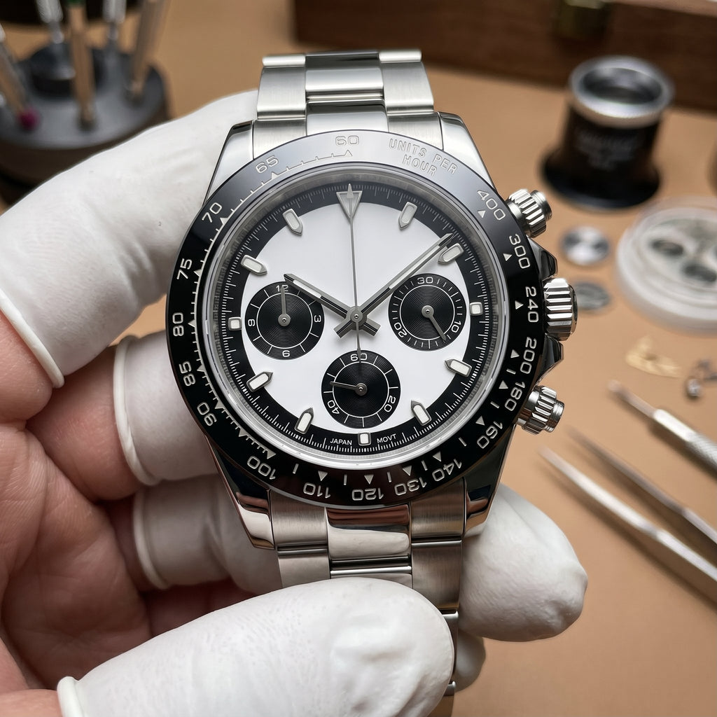 Tona Mod – Steel · White Panda Dial II – 40mm – Chronograph - close-up detail